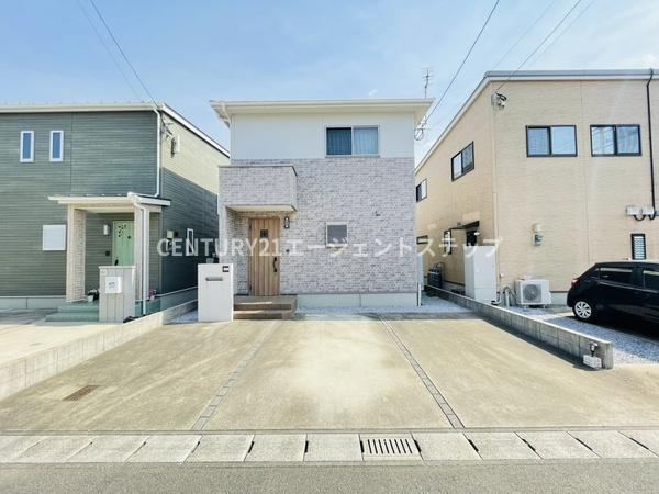 4LDK house in Miyazaki, Miyazaki - Photo 1