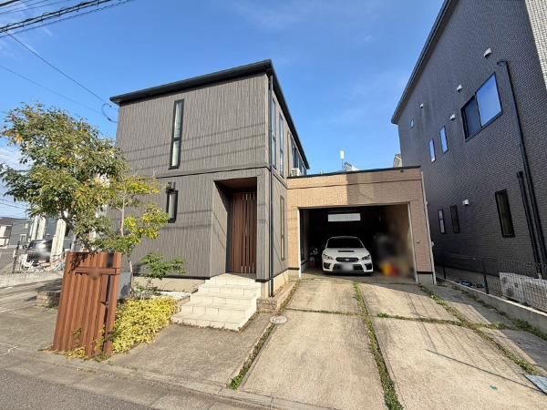 Stylish 1LDK Garage House in Takashina Town - Photo 1