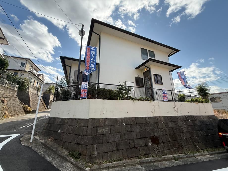 Cozy 3LDK Detached House with Japanese Room in Kamiyama - Photo 1
