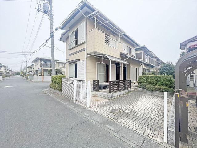4LDK House in Central Kounosu - Photo 1