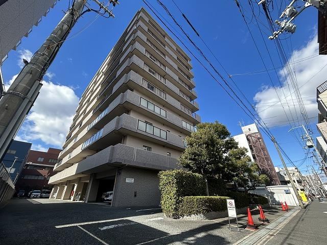 3LDK apartment in Joto Ward, Osaka - Photo 1