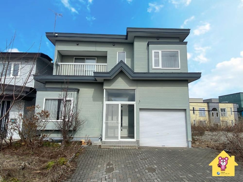 4LDK House with Garage in Hakodate - Photo 1