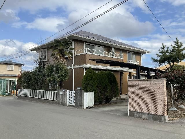 Conveniently Located 7LDK House - Photo 1