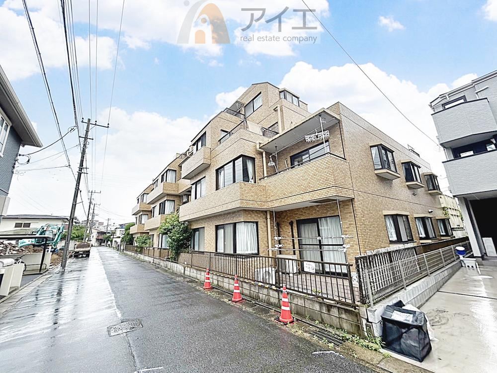 3LDK apartment in Ichikawa, Chiba - Photo 1
