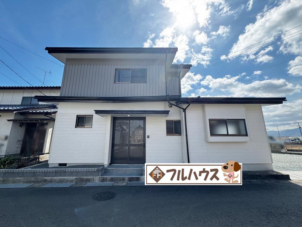 Renovated 4LDK Home Near Hamayoshida Station - Photo 1
