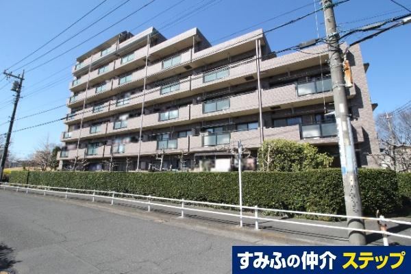 3LDK apartment in Akishima, Tokyo - Photo 1