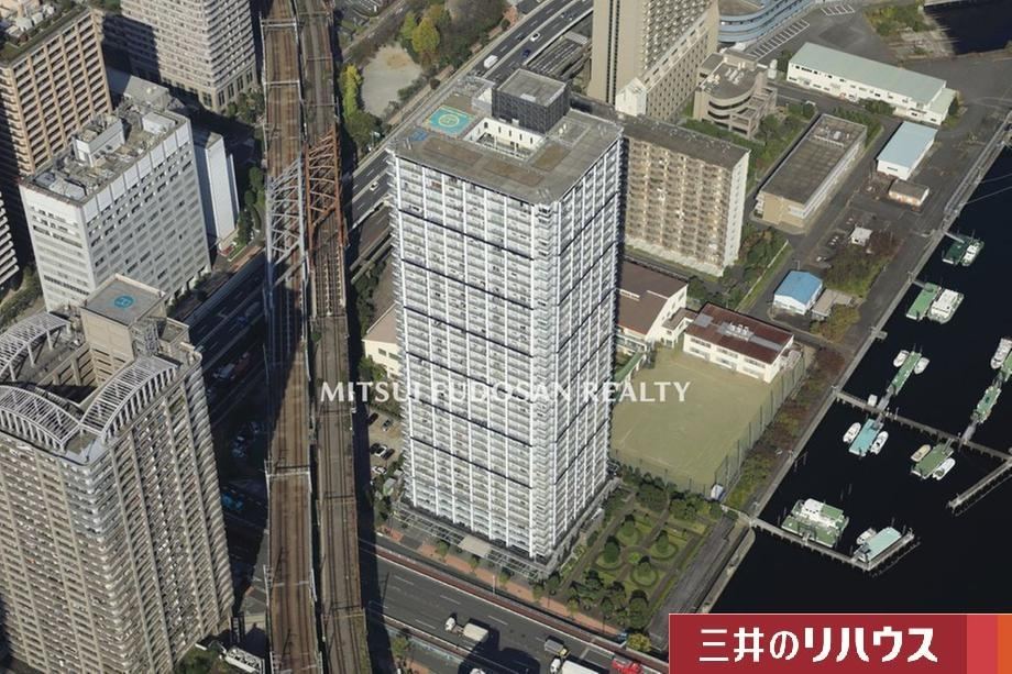 2LDK apartment in Minato Ward, Tokyo - Photo 1