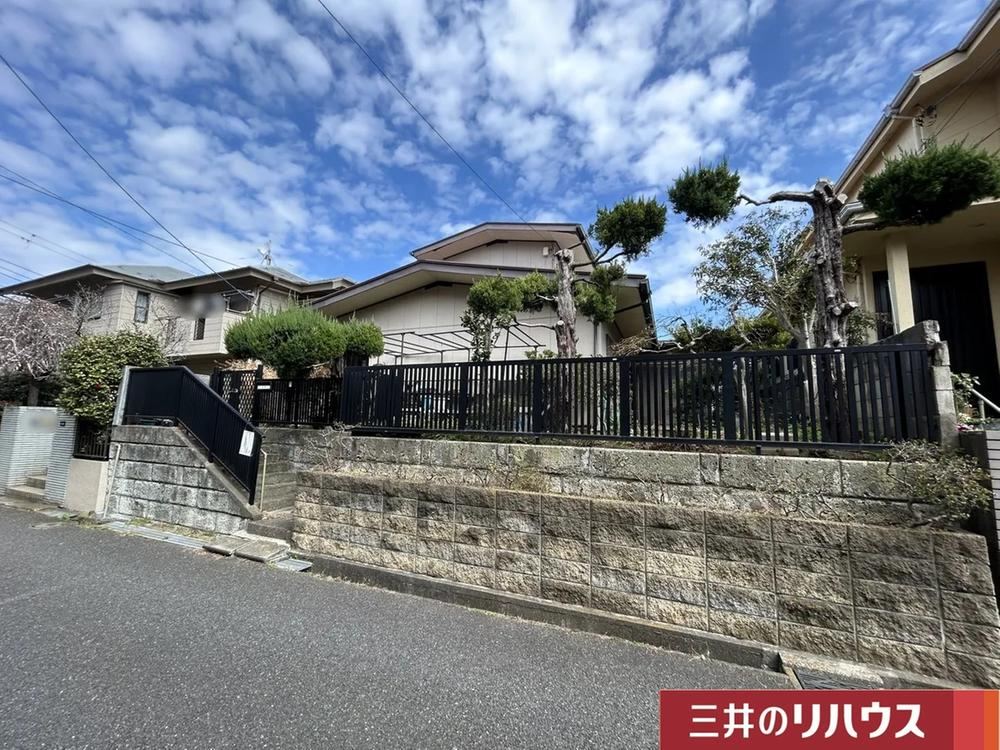 Spacious Land in Yokohama's Mutsukawa Area - Photo 1