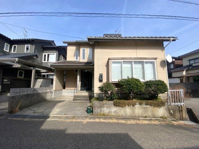 Renovated 4LDK Home in Sekinan, Niigata - Photo 1