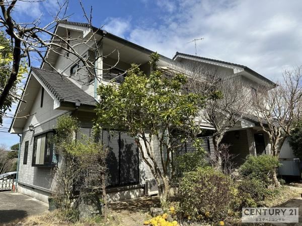 Spacious 5LLDDKK+S Home with Ample Parking in Kisarazu - Photo 1