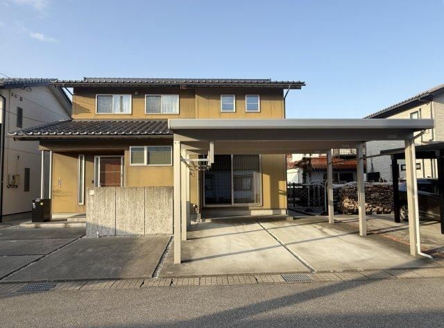 Modern 4LDK House with Island Kitchen - Photo 1