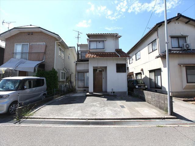 Charming 3LDK Home in Nonoichi City - Photo 1