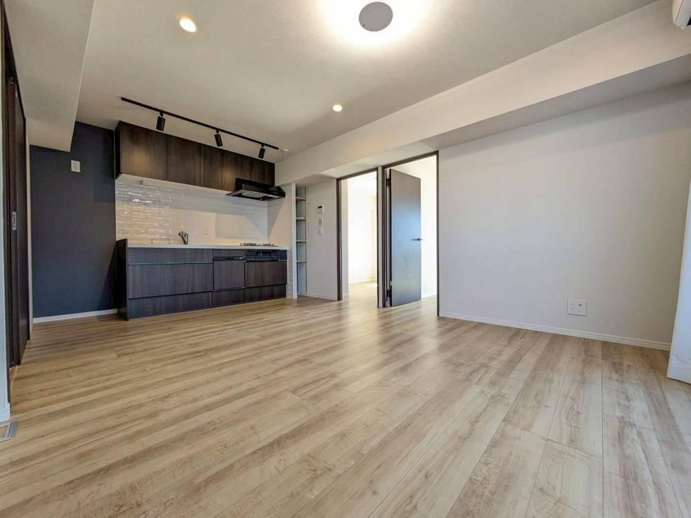 2LDK apartment in Bunkyo Ward, Tokyo - Photo 1