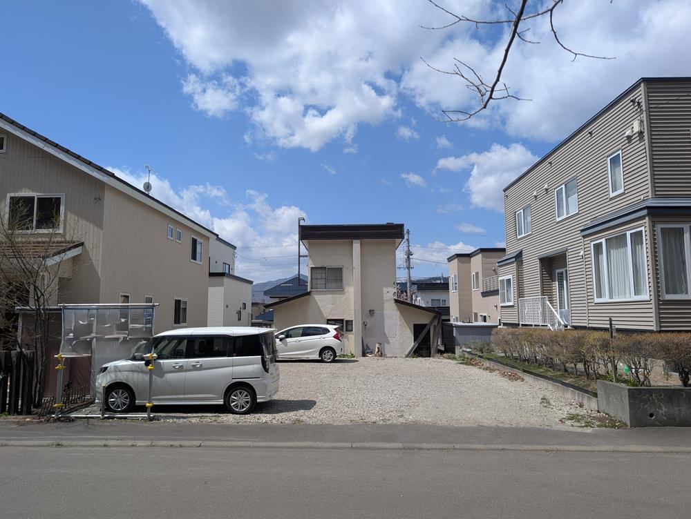 171 m² land in Minami Ward, Sapporo, Hokkaido - Photo 1