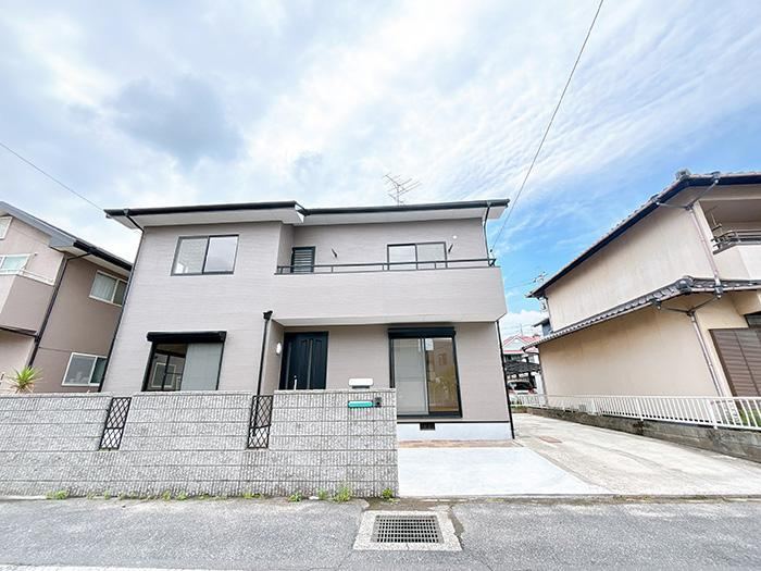 4LDK house in Naka Ward, Okayama - Photo 1