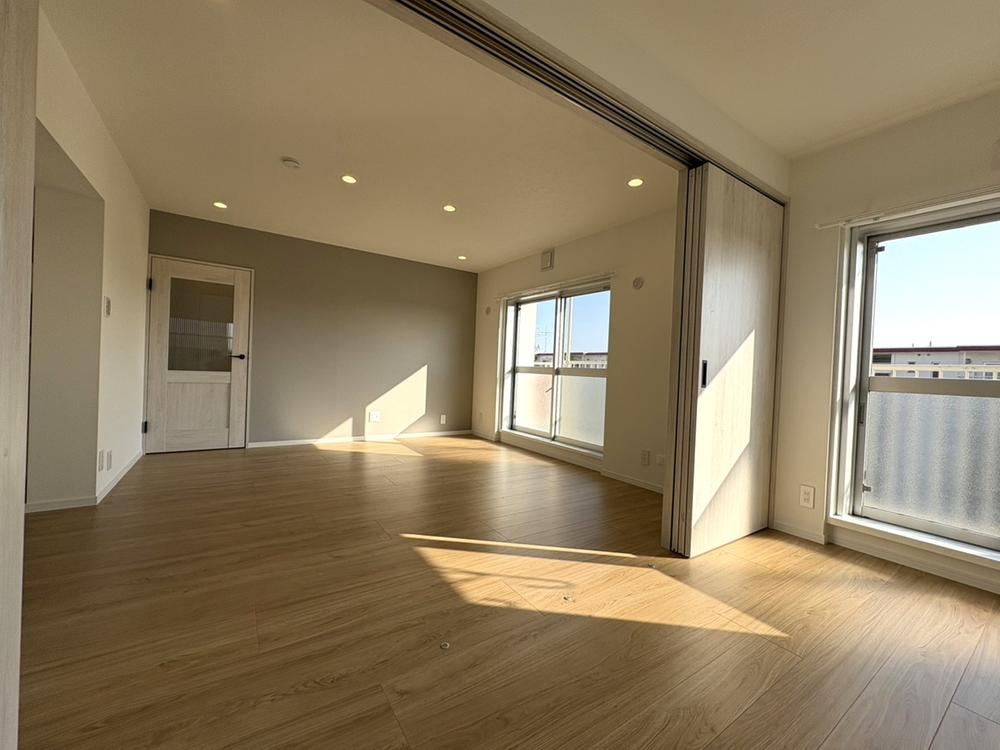 3LDK apartment in Fujisawa, Kanagawa - Photo 1