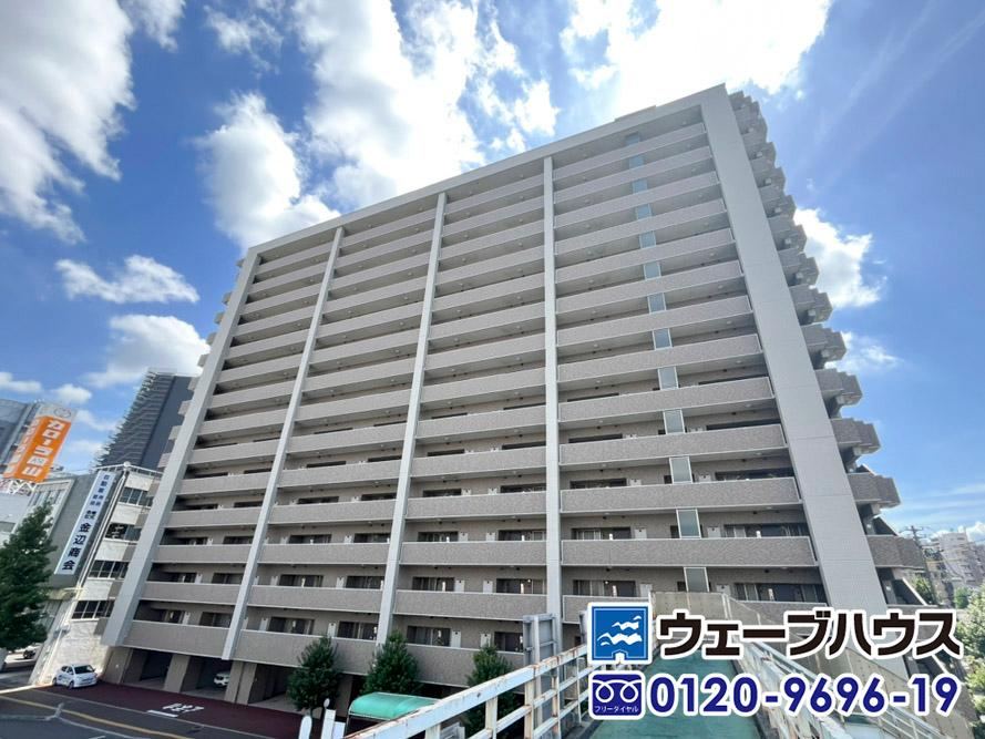 3LDK apartment in Kita Ward, Okayama - Photo 1