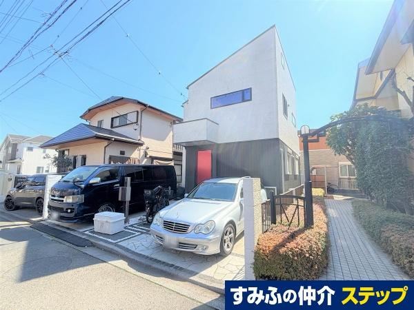 Modern 4LDK Home in Chofu with Ample Storage - Photo 1