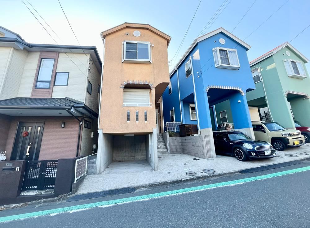 Fully Renovated 4LDK House in Konan Ward, Yokohama - Photo 1