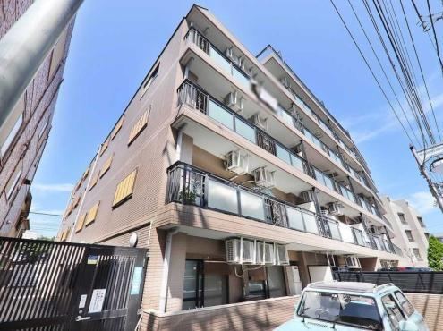 2LDK apartment in Toshima Ward, Tokyo - Photo 1