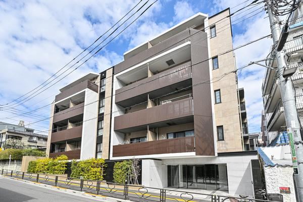 1LDK apartment in Bunkyo Ward, Tokyo - Photo 1