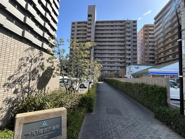 2LDK+S apartment in Tokushima, Tokushima - Photo 1