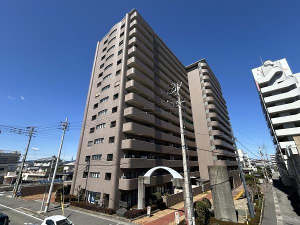 2LDK apartment in Tokushima, Tokushima - Photo 1