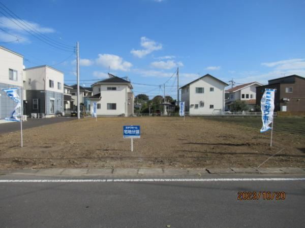 Spacious Land for Single-Story Home - Photo 1