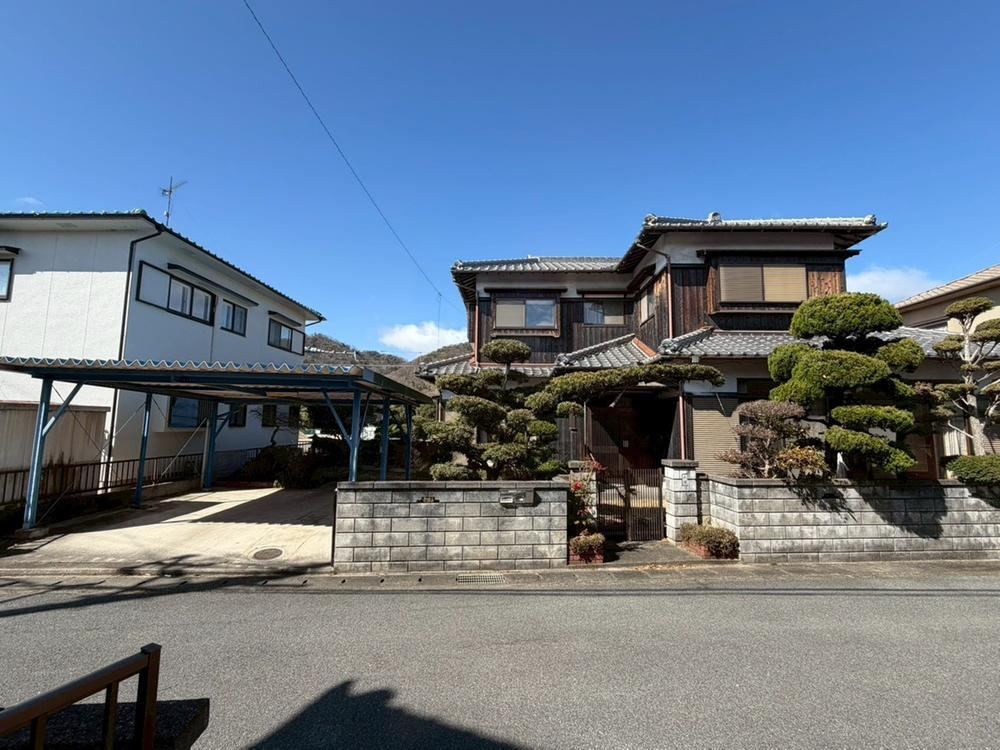 7DK house in Himeji, Hyogo - Photo 1