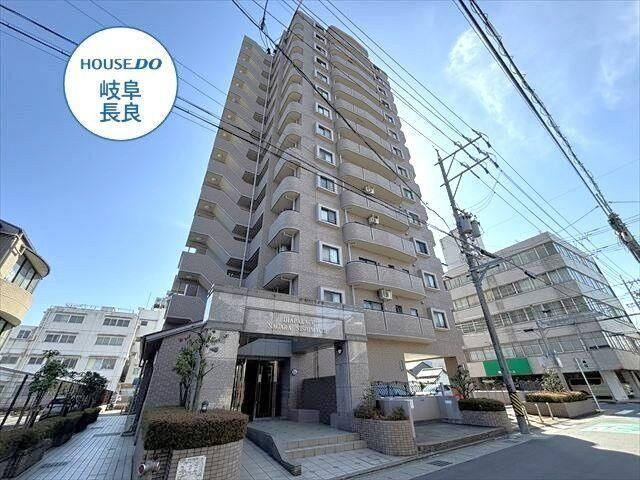 2LDK apartment in Gifu, Gifu - Photo 1