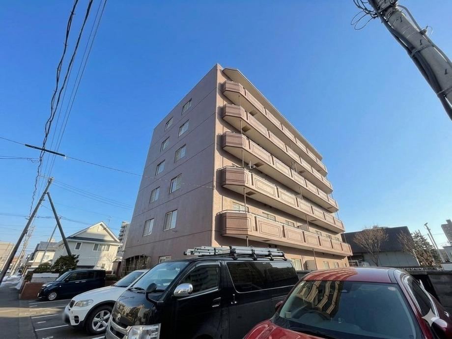 2LDK apartment in Chuo Ward, Sapporo, Hokkaido - Photo 1