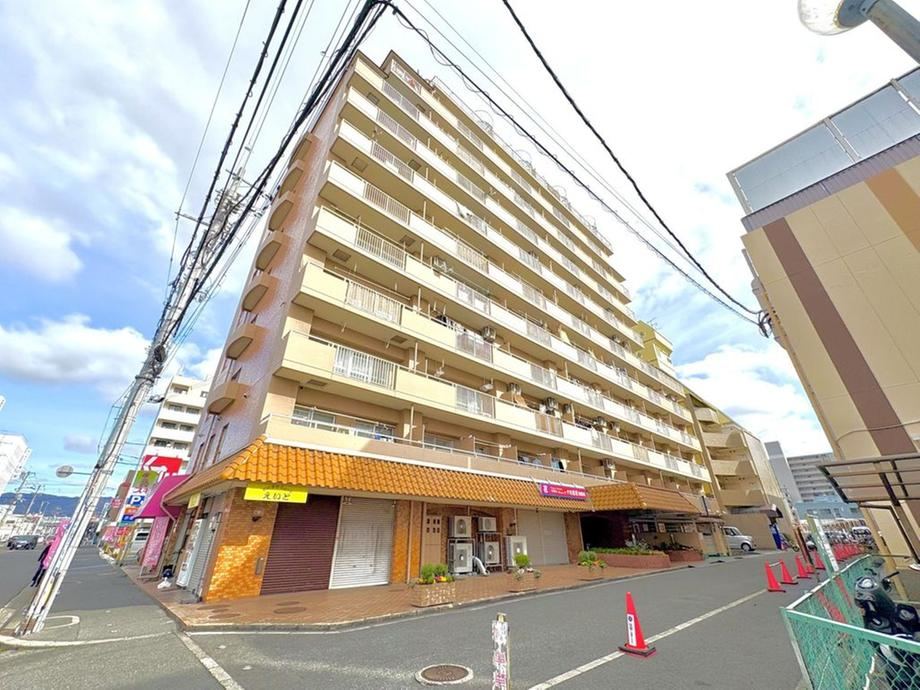 3LDK apartment in Higashiosaka, Osaka - Photo 1