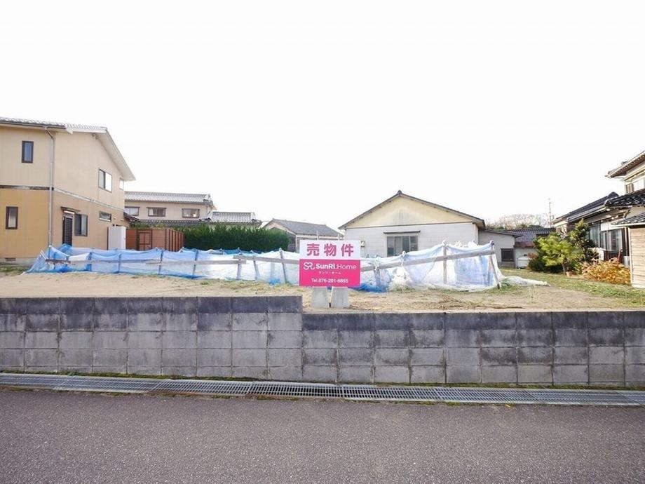473 m² land in Kahoku, Ishikawa - Photo 1