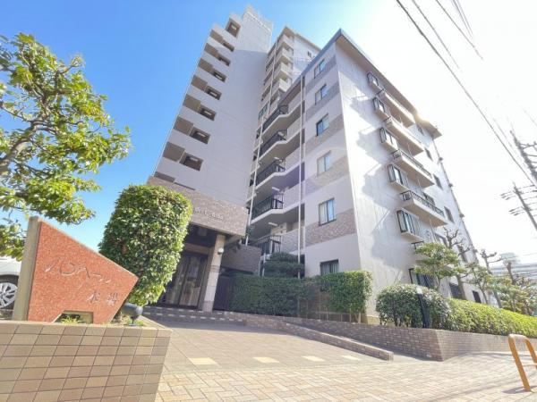 3LDK apartment in Minato Ward, Nagoya, Aichi - Photo 1