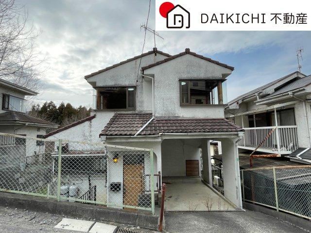 Sunny 3LDK House with Garage Near Orihara Station - Photo 1