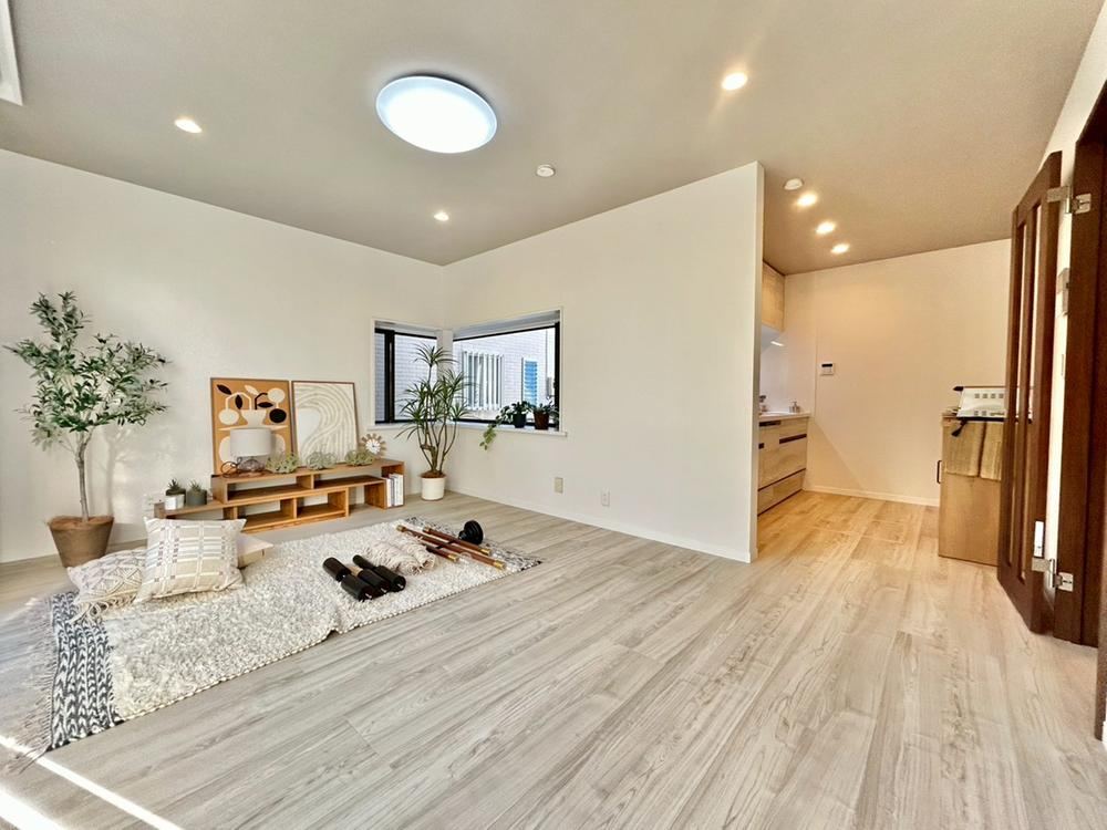 Charming 4LDK House in Kanazawa Ward - Photo 1