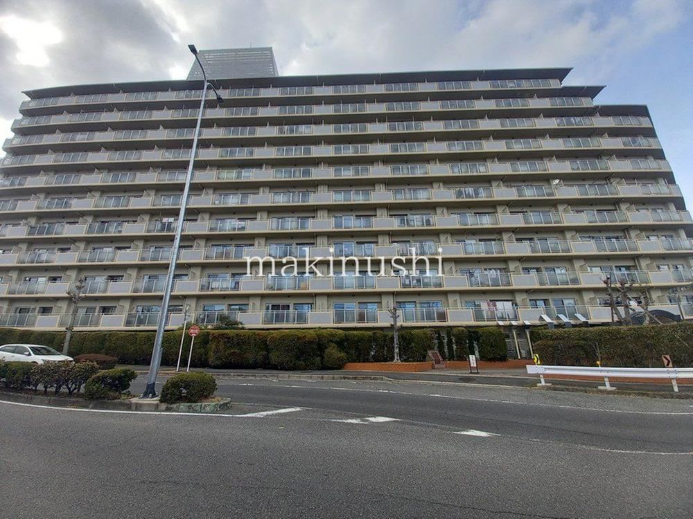 3LDK apartment in Kawachinagano, Osaka - Photo 1