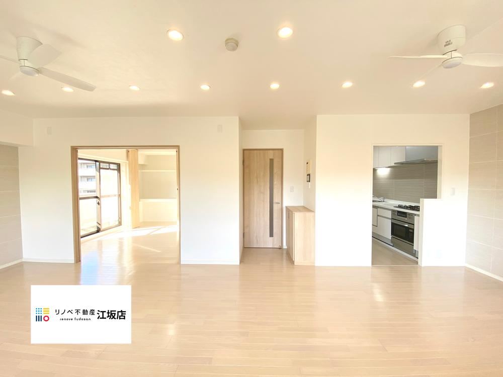 4LDK apartment in Toyonaka, Osaka - Photo 1