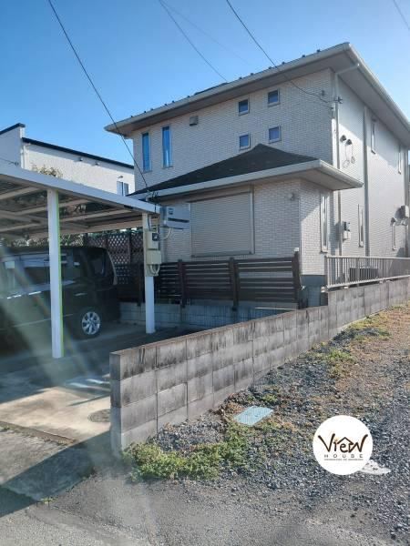 Spacious 4LDK Detached House with Carport - Photo 1