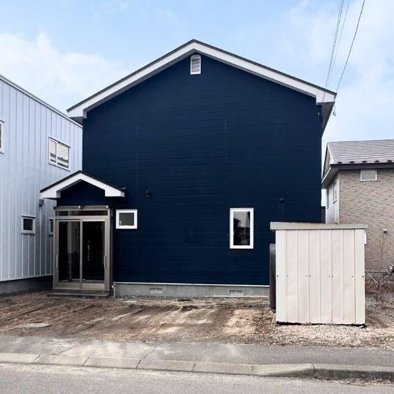 Family-Friendly 4LDK Detached House in Taku-Yu Nishi, Tomakomai - Photo 1