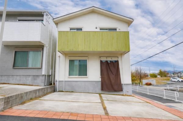 Modern 3LDK Home with Solar Power in Moriyama - Photo 1