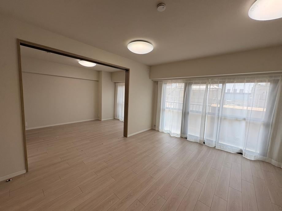 3LDK apartment in Shinagawa Ward, Tokyo - Photo 1