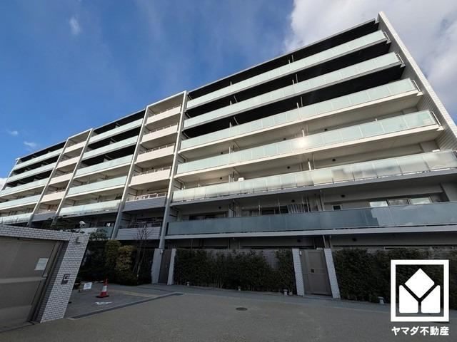 4LDK apartment in Nishinomiya, Hyogo - Photo 1