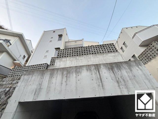4LDK house in Nishinomiya, Hyogo - Photo 1