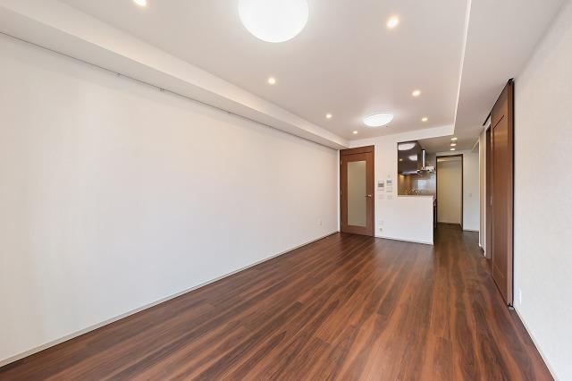 1LDK apartment in Kita Ward, Osaka - Photo 1