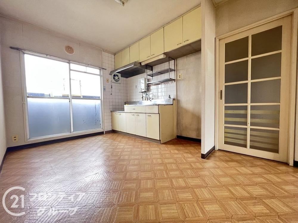 3LDK apartment in Akashi, Hyogo - Photo 1