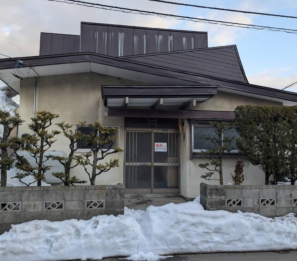 5DK House with Parking in Tomita - Photo 1