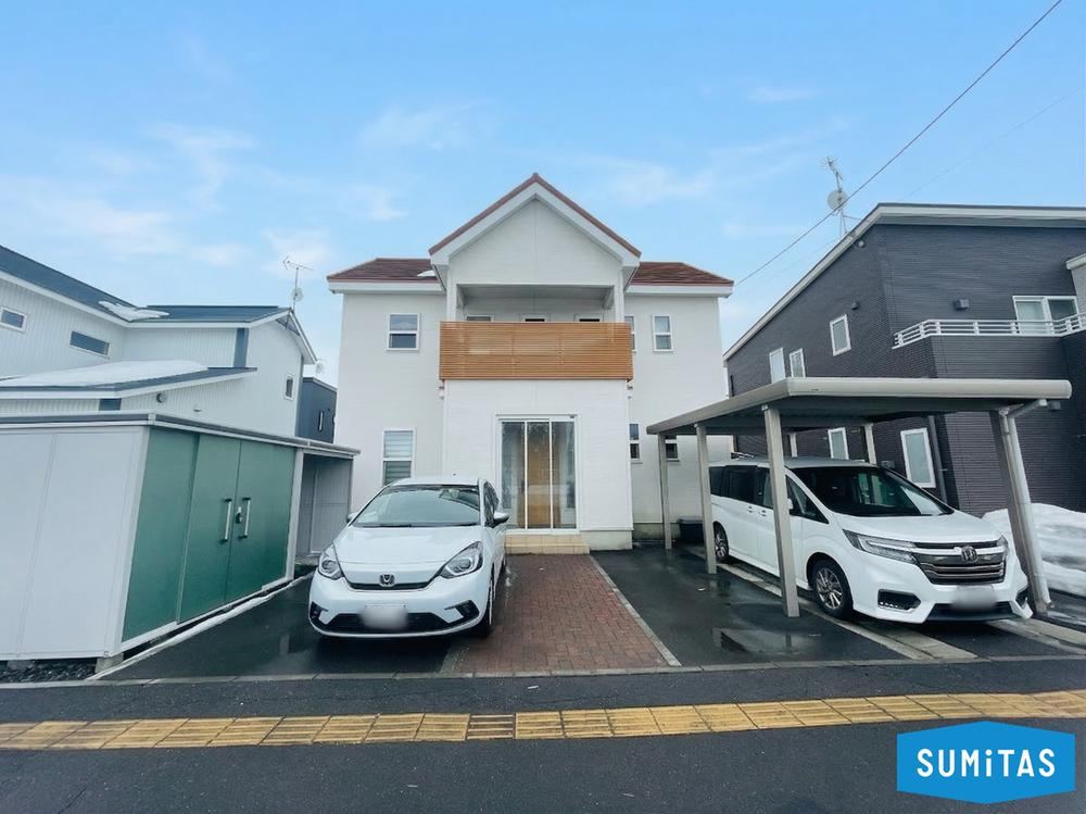 4LDK Home with Solar Power and Central Air Conditioning in Higashi, Sapporo - Photo 1