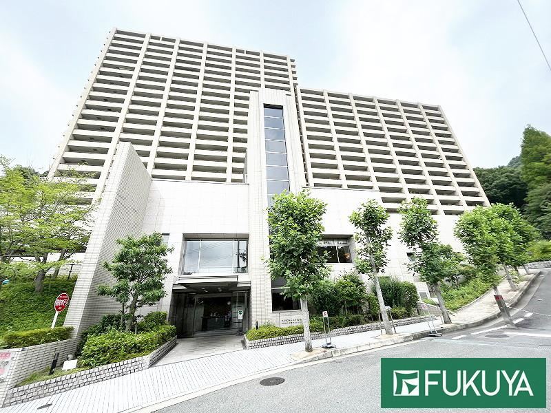 3LDK apartment in Mino, Osaka - Photo 1