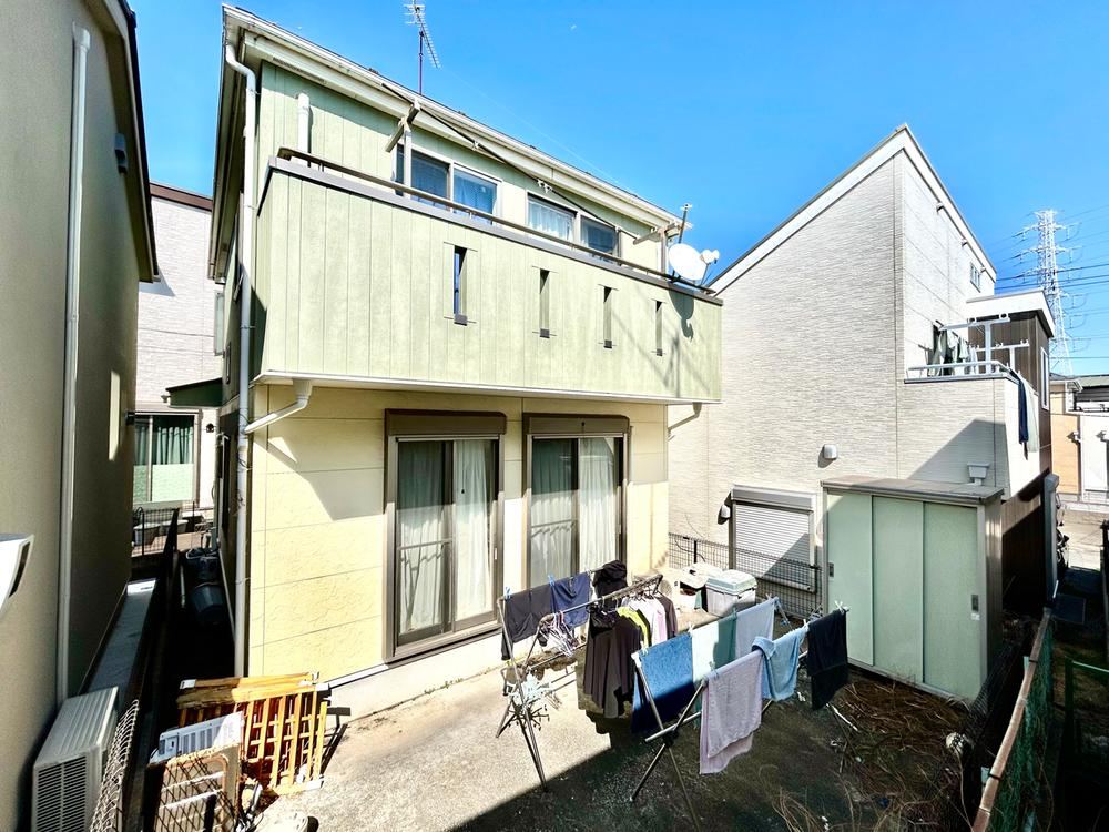 Charming 3LDK House in Tsurugamine, Asahi Ward - Photo 1